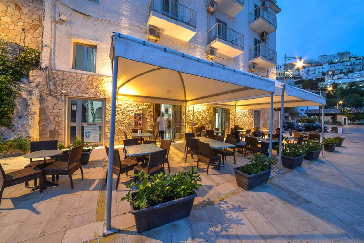 B&B Al Molo Peschici Exteriör bild